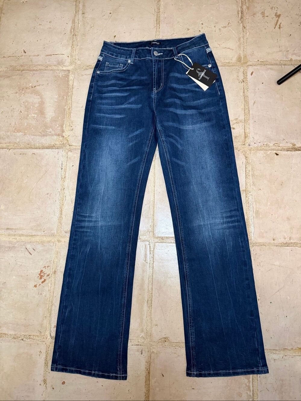 NWT Flamingals jeans with embroidered pockets